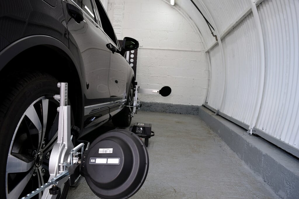 Pro Clamp wheel alignment head attachment from Absolute Alignment