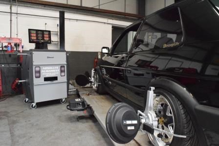 Does your wheel alignment equipment welcome lowered cars?